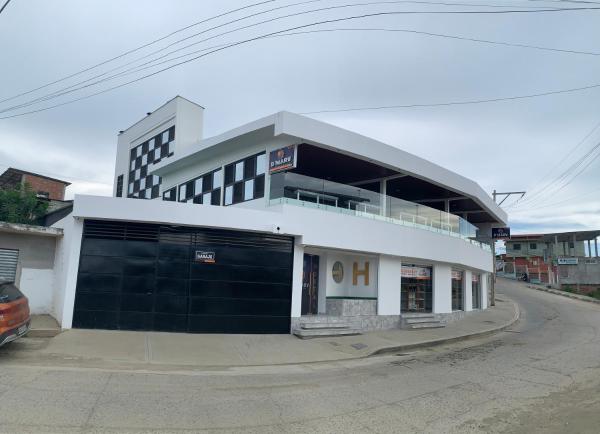 Hostal D\Marv, Book  Manabi hoteller med parkering, Parkering