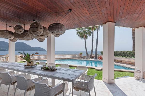 Villa Port Verd, Book  Cala Bona hoteller med parkering, Parkering