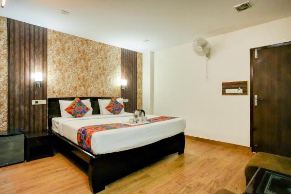 Hotel Sahibs Corporate Inn Jaipur, Book  Rajasthan hoteller med parkering, Parkering