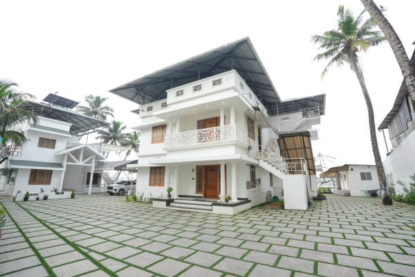 The Lawrences Aqua Stay, Book  Kochi New Delhi