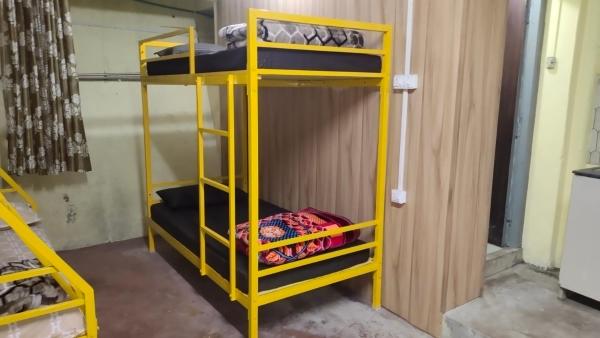 Hills Vacation Hostel, Book  Darjeeling 