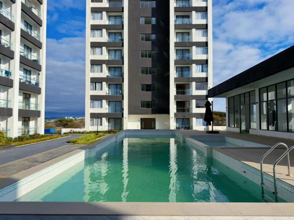 At JKIA New Apartment, Book  Nairobi hoteller med pool, Swimmingpool