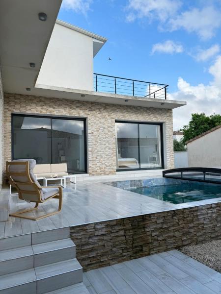 Villa Nana, Book  Vauvert Gard