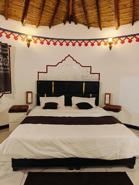 Dholavira Desert Homestay, Book  Dholovira Gujarat