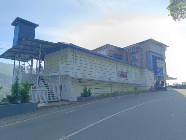 Munnar Family Castle, Book  Anachal New Delhi