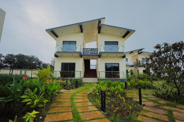 Lotus Luxury Resort, Book  SPA-hoteller i Jamb, SPA