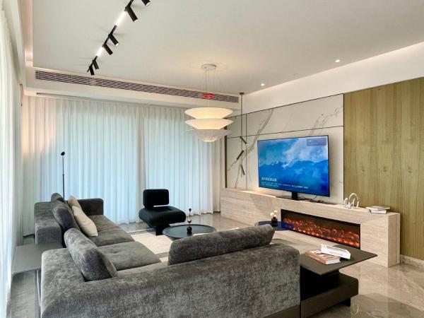 EHUB - Luxury 4Bedroom 3Bathroom with Bund View, Book  Chongqing Chongqing