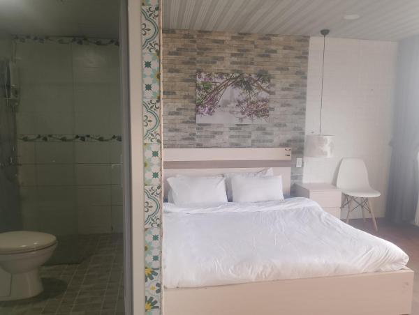 Đối diện cafe CATINAT villa Kagen, Book  Da Lat Lam Dong