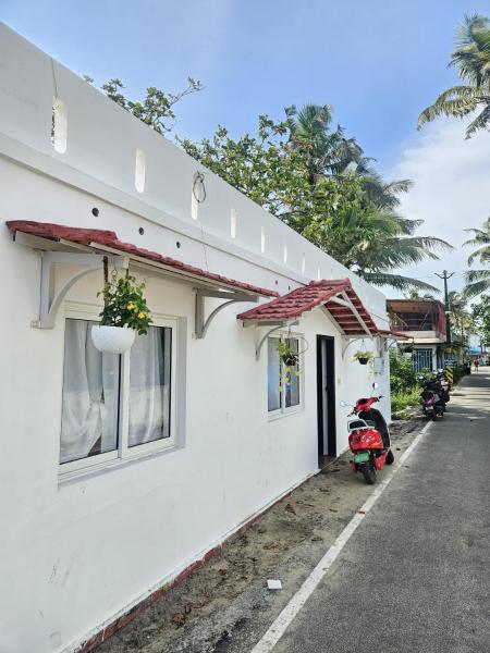Pious Villa Beach Homestay, Book  Alleppey New Delhi