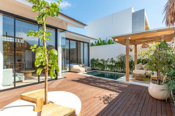 Villa Matinée - Uluwatu by Yolla Hospitality, Book  Hoteller i Bali med pool, Swimmingpool