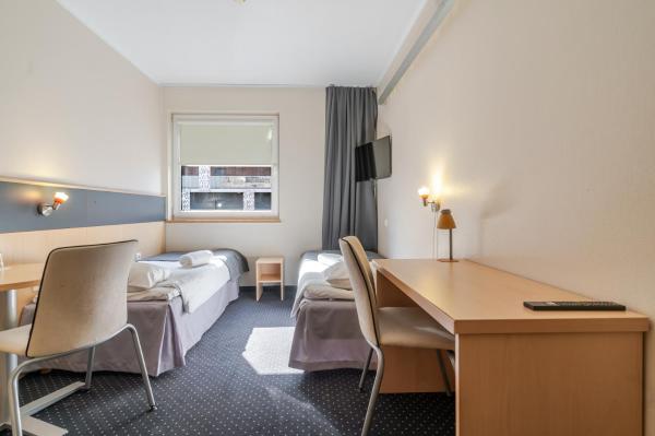 Aparthotel Skylight Katowice by BookingHost, Book  Silesia hoteller med parkering, Parkering