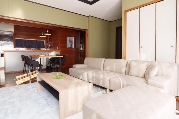 minka Villa Fujiyoshida - Vacation STAY 58146v, Book  Koshinetsu hoteller med parkering, Parkering