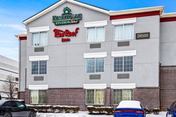 Red Roof Inn Southfield, Book  Hoteller i Michigan med parkering, Parkering
