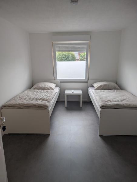Monteurzimmer A Simon Haus 87, Book  Jülich Nordrhein-Westfalen