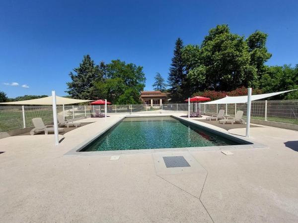 La Ferme Des Rosières - Chambres, Book  Hoteller i Drôme Provençale med pool, Swimmingpool