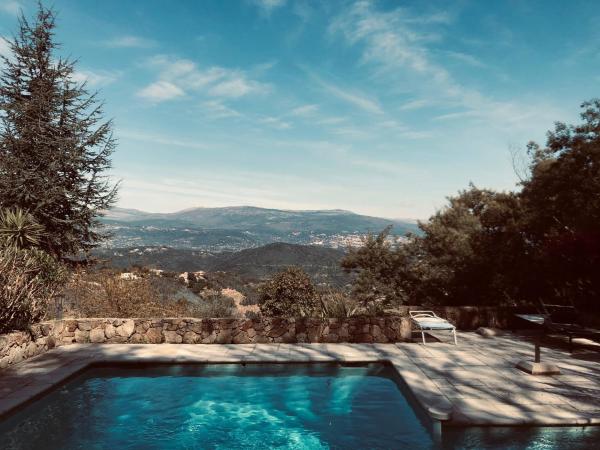 Villa paisible avec piscine privée, Book  Auribeau-sur-Siagne Mimosa Road