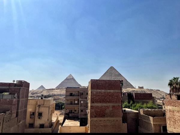 Saloumy pyramids hotel, Book  Nazlat as Sammān Cairo Governorate