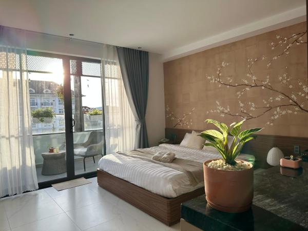 Liora Hotel Dalat, Book  Da Lat Lam Dong