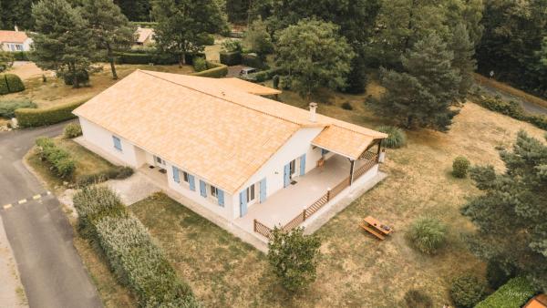 Villa Magnolia, Book  Ecuras Charente