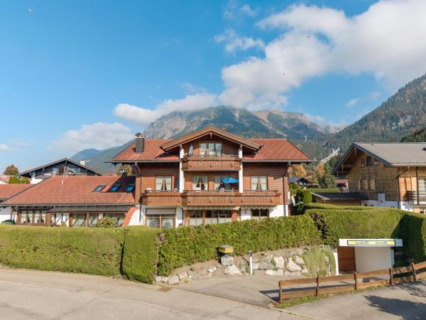 Landhaus Christine, Book  Bayern hoteller med parkering, Parkering