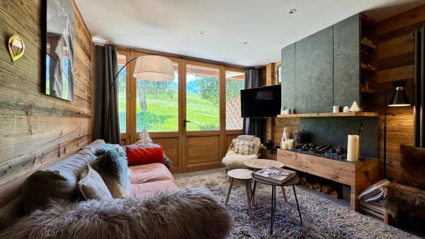 Appartement résidence La Dent du Villard, Book  Hoteller i Rhône-Alps med parkering, Parkering