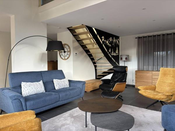 Maison moderne à Villard-de-Lans avec 8 couchages, parking et WiFi - FR-1-548-48, Book  Hoteller i Rhône-Alps med parkering, Parkering