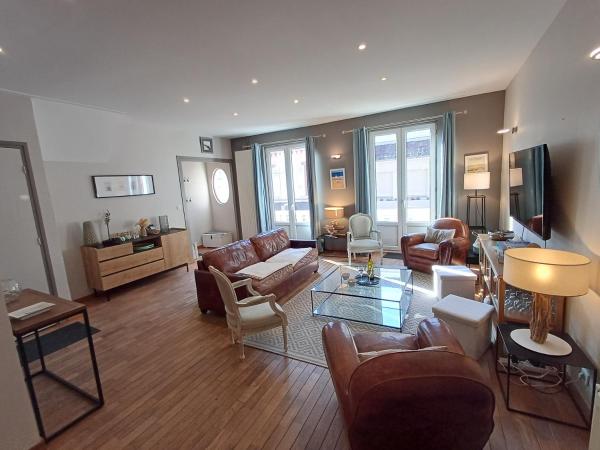 Maison 12-14 pers centre, plage, terrasse, 10 lits, Book  Le Touquet-Paris-Plage 