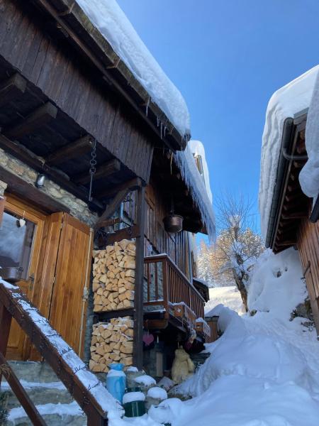 Chalet la Grange hiver Courchevel Village 1550m, Book Chalet Hoteller i Rhône-Alps med parkering, Parkering