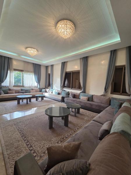 Villa targa prestige, Book  Marrakech-Tensift-Haouz hoteller med pool, Swimmingpool