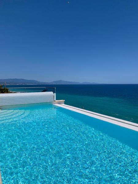 Villa Blue Bay - Infinity Pool & Sea View - Costa del Sol, Book  Hoteller i Costa del Sol med pool, Swimmingpool