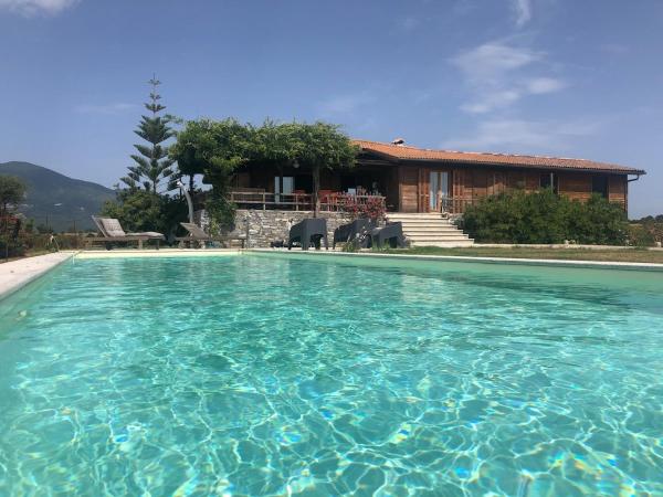 Villa Serra Piana, Book  Korsika hoteller med parkering, Parkering