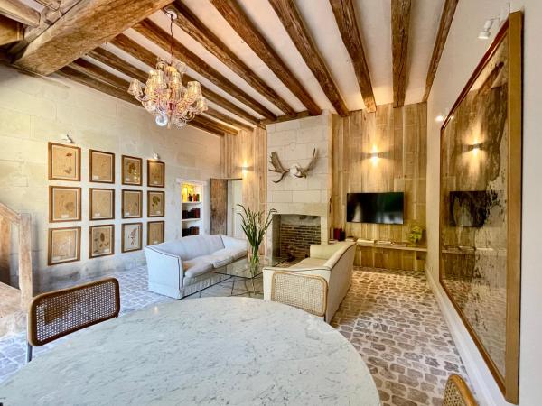Relais des Hautes Roches, Book  Fondettes Indre et Loire