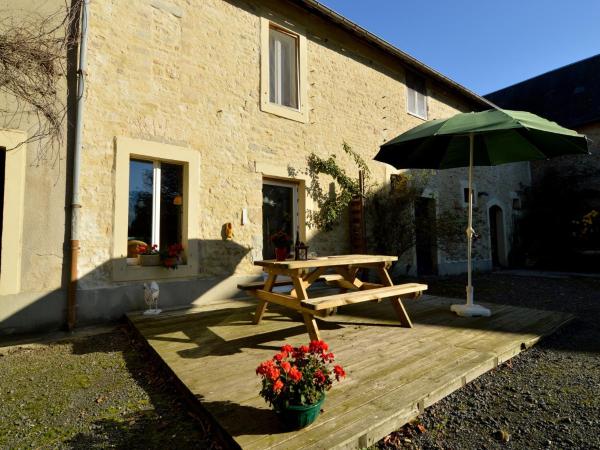Holiday Home in Saint-Clément near the Sea, Book  Osmanville 