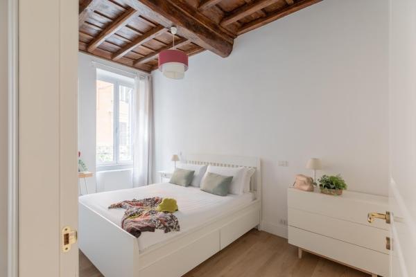 iFlat Monti Charming & Cozy Apt by the Colosseum, Book  Rom Lazio