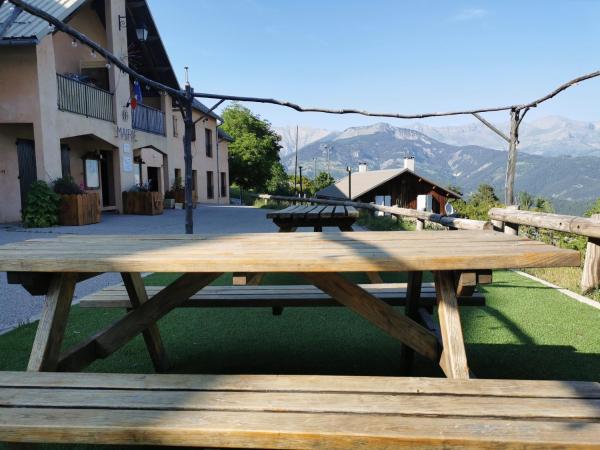 Auberge et Gites de Sauze, Book  Sauze 