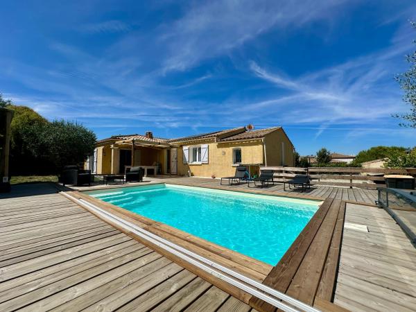 Villa FURGY - Climatisation et parking, Book  Aude hoteller med pool, Swimmingpool