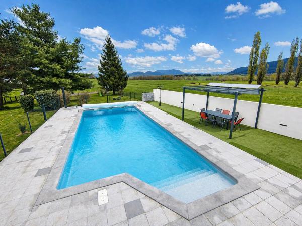 La villa Nompatelize 170m2 - Calme, Piscine & Jeux, Book  Nompatelize Lothringen