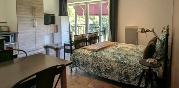 Studihôtel Le COSY, Book  Saint-Maurice-de-Gourdans 