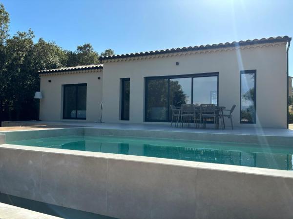 Villa provençale avec piscine privée, Book  Saint-Restitut Marseille