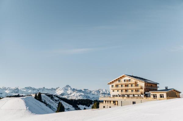 Le Refuge Chez La Tante - Mont d'Arbois, Book  Rhône-Alps hoteller med pool, Swimmingpool