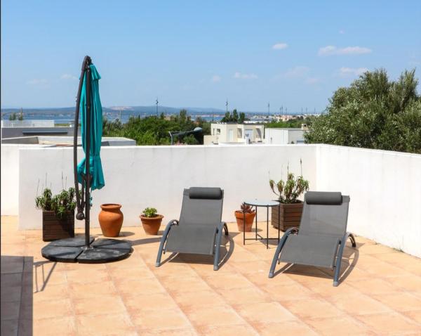 Villa Casa Bianca Beachfront Villeroy, Book  Sète Étang de Thau