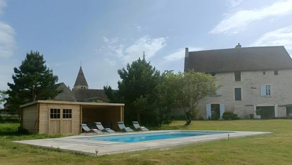 La Ferme Aux Arts, Book  Beaumont-sur-Grosne Burgund