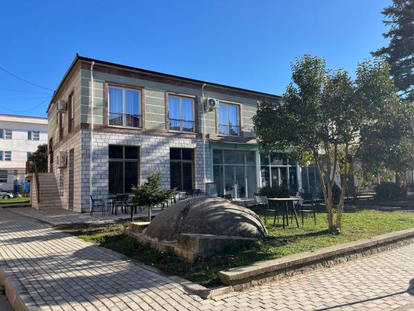 Te BUNKERI, Book  Ersekë Korçë County