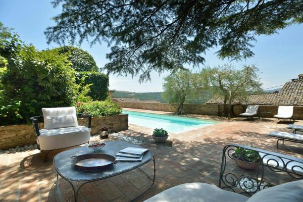 Historic Apartment In Medieval Village, Book Lejlighed Poggio Aquilone Umbrien