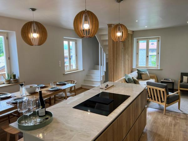 Chalet Tomsine, Book Chalet Hoteller i Rhône-Alps med parkering, Parkering