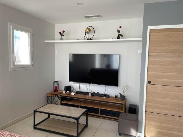 Villa calme deux chambres proche de la mer tout confort, Book  Pinet Languedoc-Roussillon