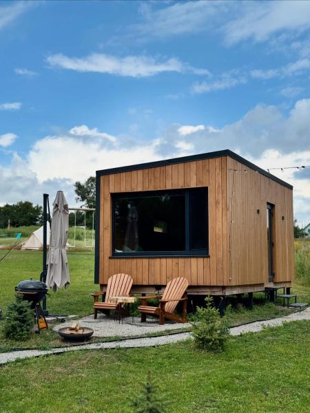 глемпінг Обійми, Book  Yatski 