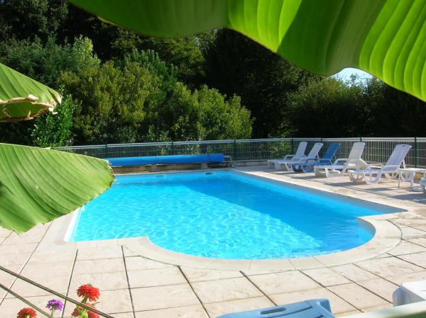 Gites La Garrigue 15 minutes Sarlat & Lascaux avec 2 piscines, Book  Tamnies Black Perigord