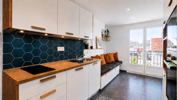 Le Smart & Cosy - Location Logement Entier - 4 Chambres - Parking Gratuit autour de la copropriété- Wifi Fibre -Gare à 20 min, Book  Hoteller i Rhône-Alps med parkering, Parkering