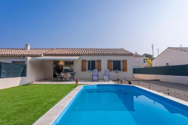 Villa les Coteaux du soleil, Book  Carces Green Provence